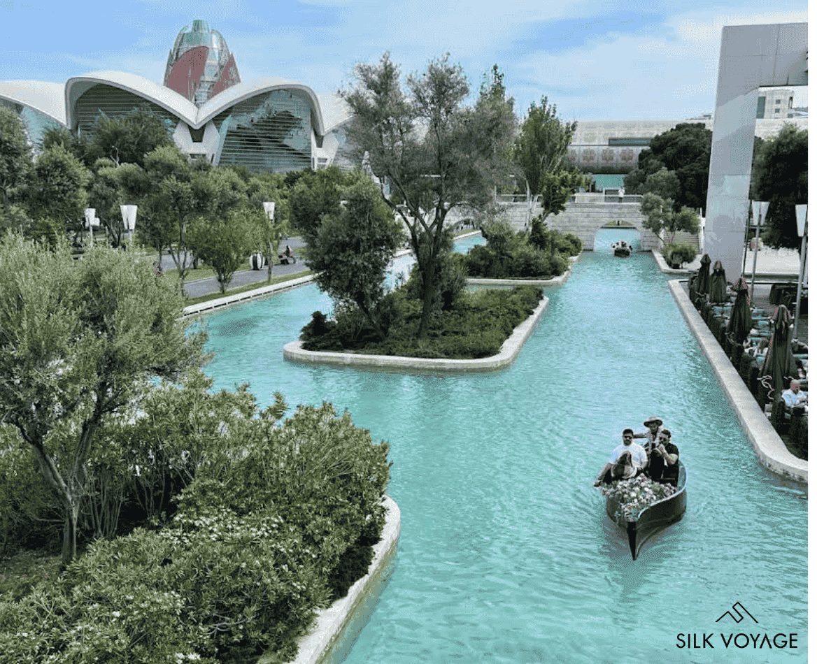 Tour of Little Venice - Image 1